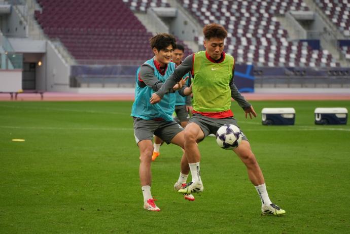 开云APP-神奇主帅米卢自荐首席助教？海港外援选择坚持走 “咸菜泡饭 路线