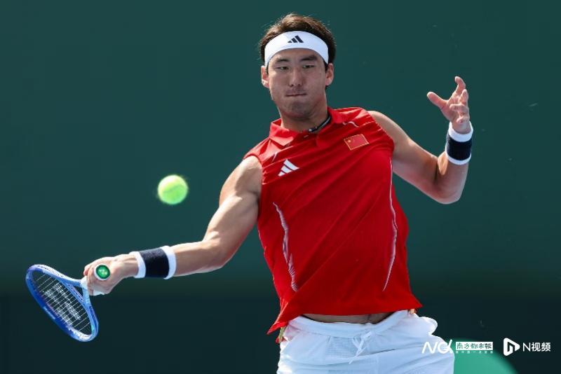 开云中国-吴易昺力克世界排名第45位球员，戴维斯杯首日中葡战成平手